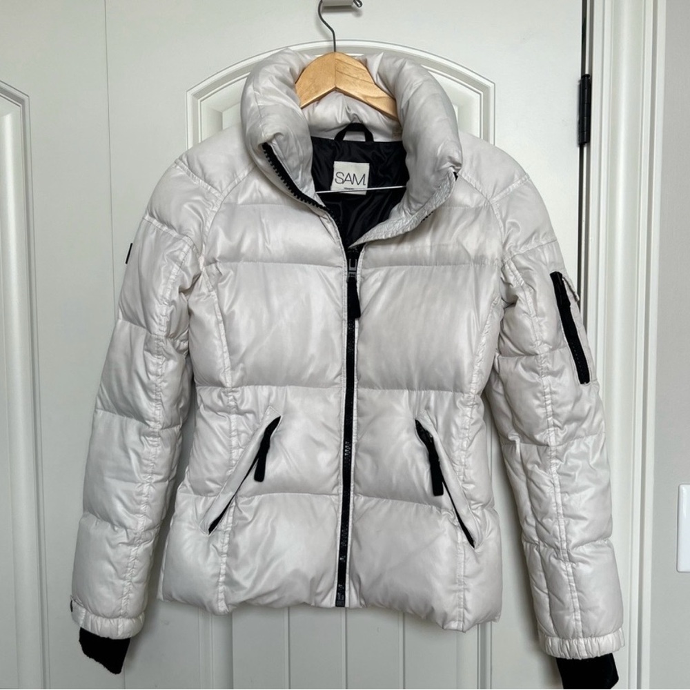 SAM. Women's white Puffer Jacket